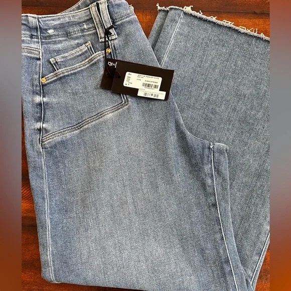 Paige Anessa NWT Wide-Leg Jeans Raw Hem in Sunnie Distressed with set in pockets - Picture 4 of 5